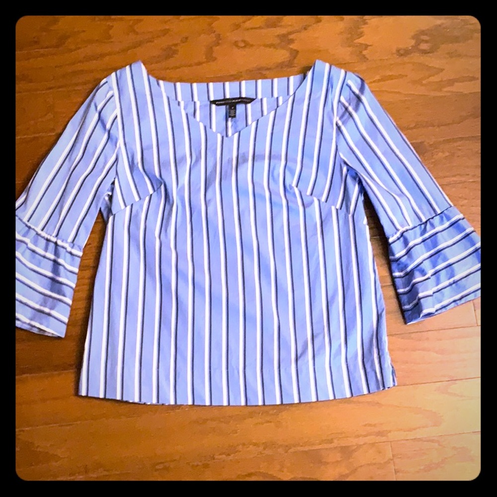 🔥White House Black Market Bell Sleeve Top Size 6